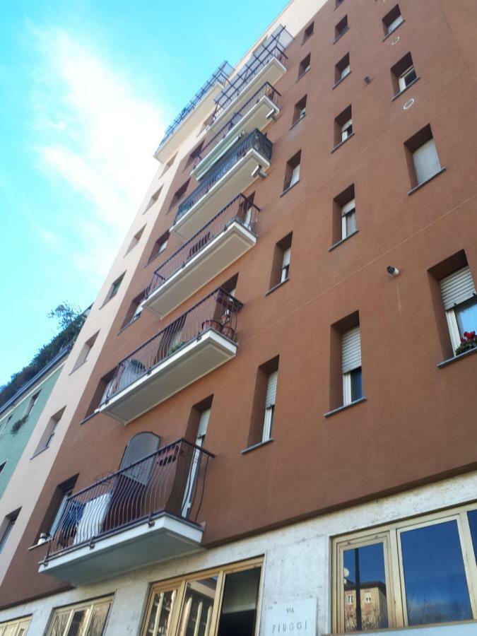 Valassina Milano Apartment Bagian luar foto