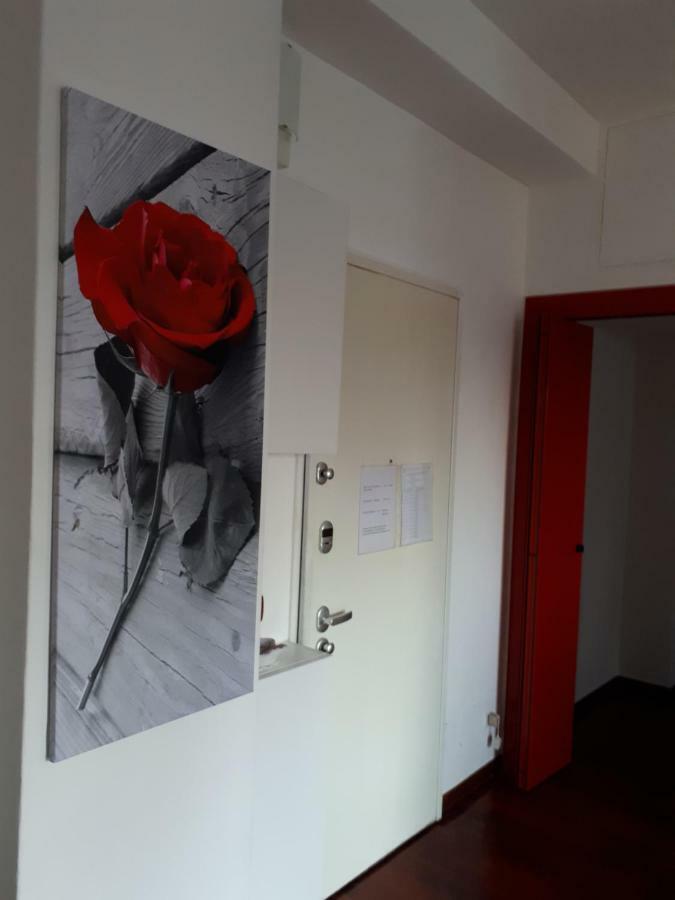 Valassina Milano Apartment Bagian luar foto
